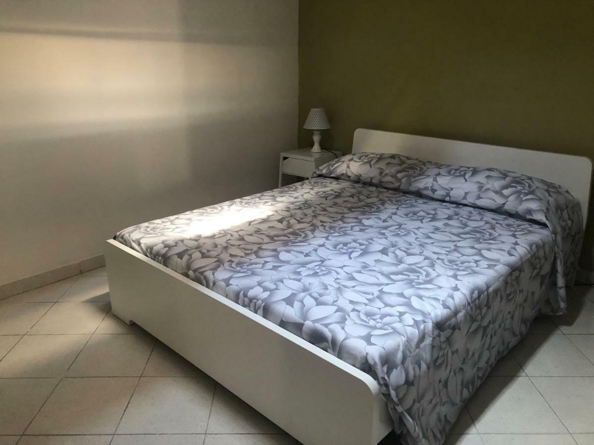 Bilocale In Centro Con Giardino Apartment ทาเจลียคอสโซ ภายนอก รูปภาพ